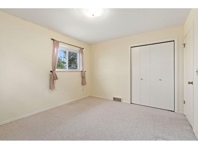 2318 Derby Hill Dr, Loveland, CO 80537