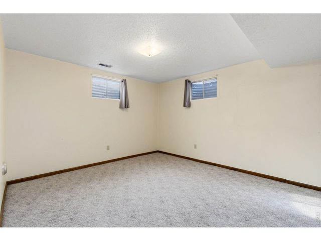 2318 Derby Hill Dr, Loveland, CO 80537