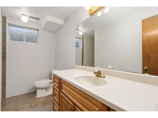 2318 Derby Hill Dr, Loveland, CO 80537