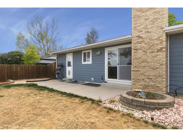 2318 Derby Hill Dr, Loveland, CO 80537