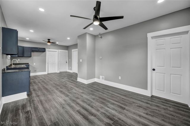 10905 Grandview Avenue, Cleveland, OH 44104
