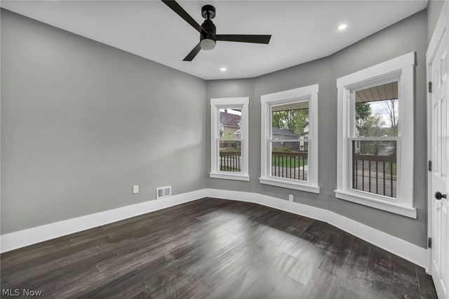 10905 Grandview Avenue, Cleveland, OH 44104