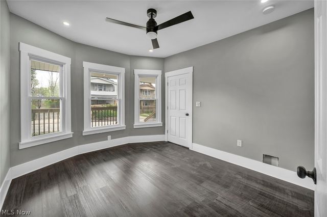 10905 Grandview Avenue, Cleveland, OH 44104