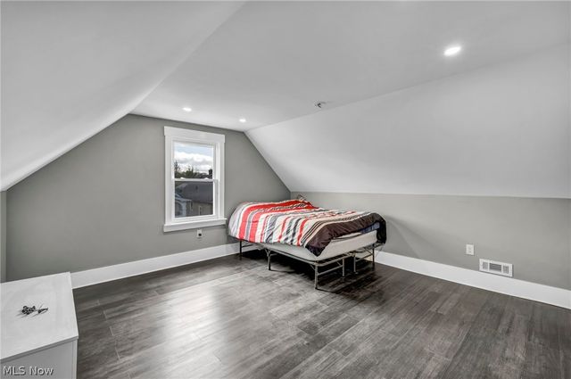 10905 Grandview Avenue, Cleveland, OH 44104