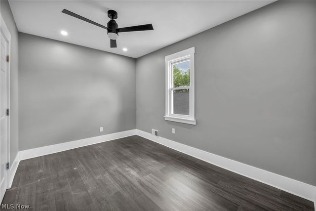 10905 Grandview Avenue, Cleveland, OH 44104