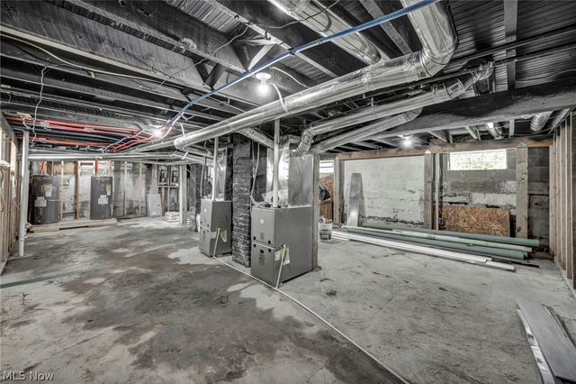 10905 Grandview Avenue, Cleveland, OH 44104