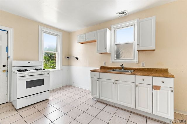 46 Landon Street, Buffalo, NY 14208