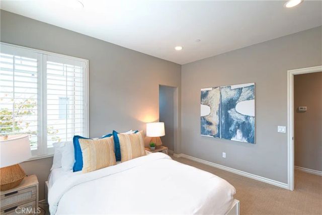 120 Mongoose, Irvine, CA 92618