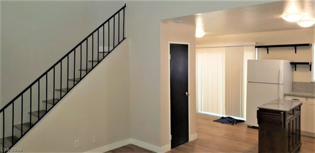 5118 Garden Lane C, Las Vegas, NV 89119