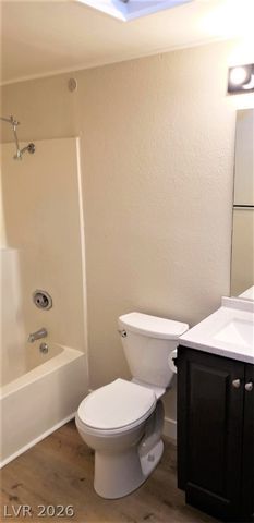 5118 Garden Lane C, Las Vegas, NV 89119