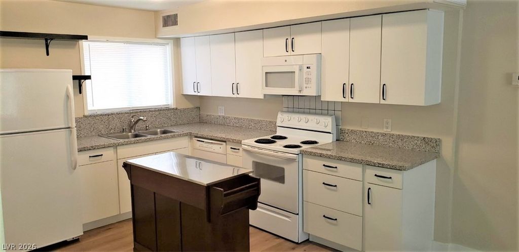 5118 Garden Lane C, Las Vegas, NV 89119