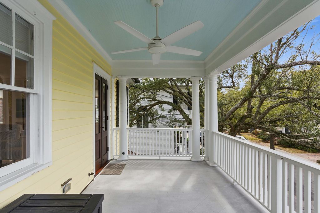 Image 14 of property listing at 64 Lenwood Boulevard Apt C, Charleston, SC 29401