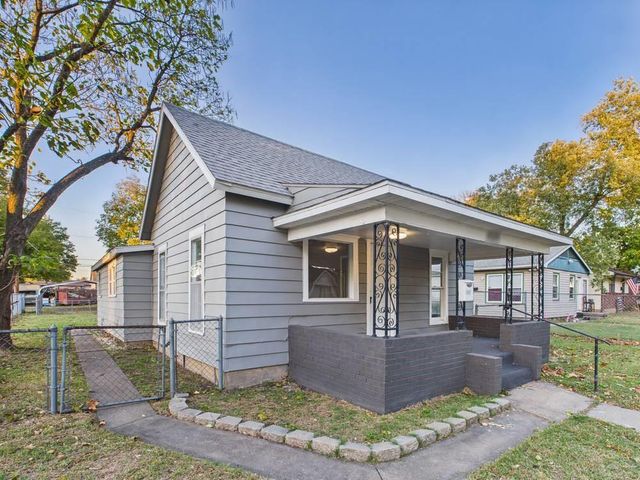 409 E 8th Street, Pittsburg, KS 66762