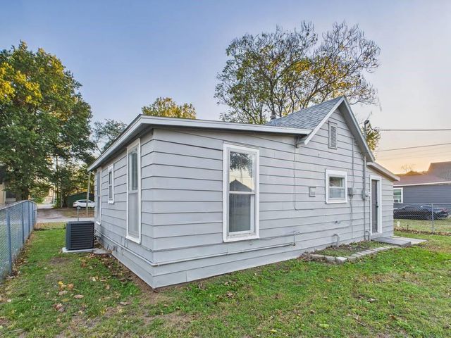 409 E 8th Street, Pittsburg, KS 66762