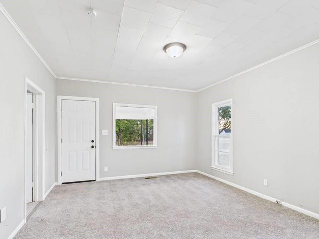 409 E 8th Street, Pittsburg, KS 66762