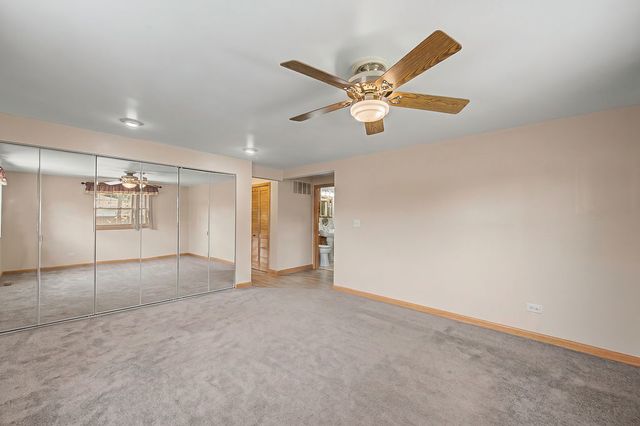 12801 S Exchange Avenue, Chicago, IL 60633