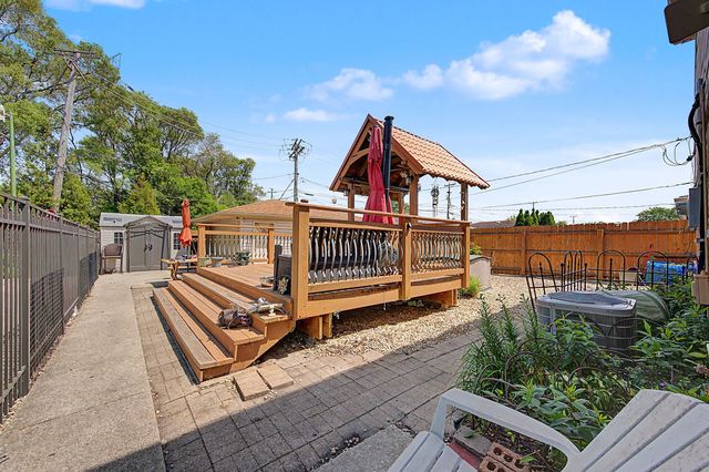 12801 S Exchange Avenue, Chicago, IL 60633