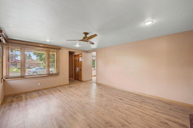 12801 S Exchange Avenue, Chicago, IL 60633