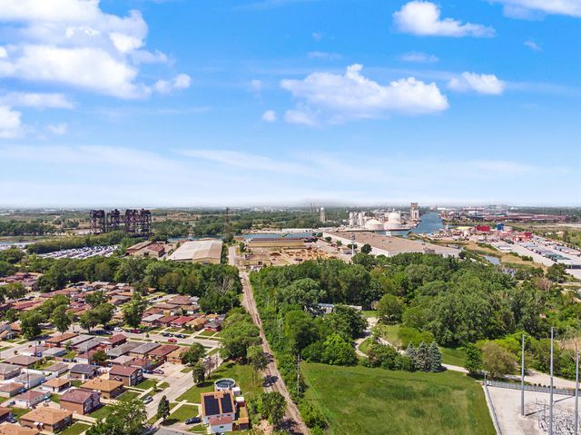 12801 S Exchange Avenue, Chicago, IL 60633