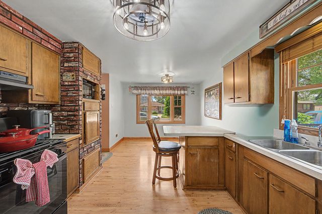 12801 S Exchange Avenue, Chicago, IL 60633