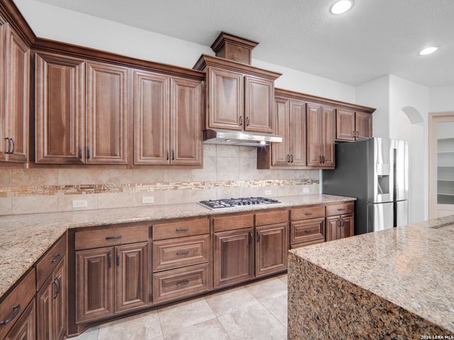 904 BEECHWOOD, New Braunfels, TX 78130