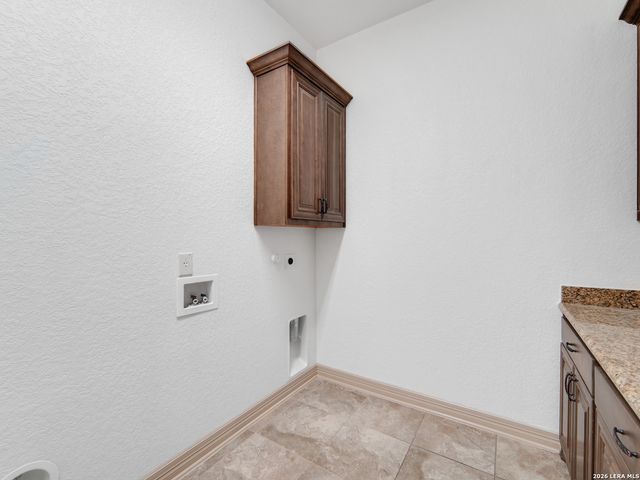 904 BEECHWOOD, New Braunfels, TX 78130