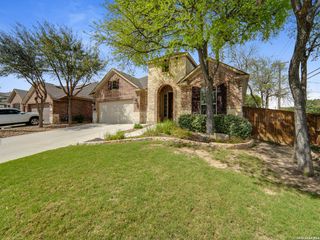 904 BEECHWOOD, New Braunfels, TX 78130