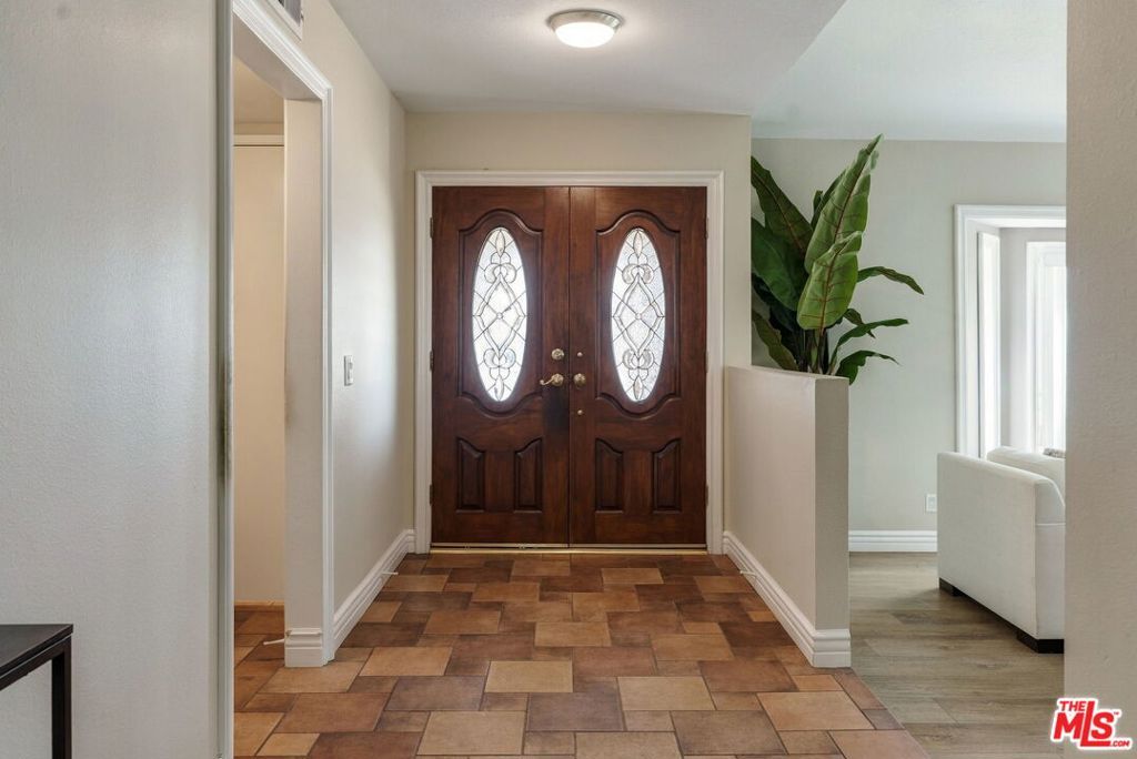 9458 Megan Avenue, Chatsworth, CA 91311 — photo 3