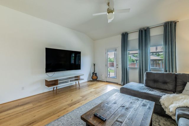 5621 San Michele ST, Round Rock, TX 78665