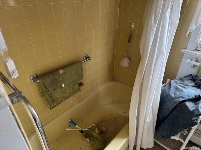 11 Birch Drive, Huntington Station, NY 11746