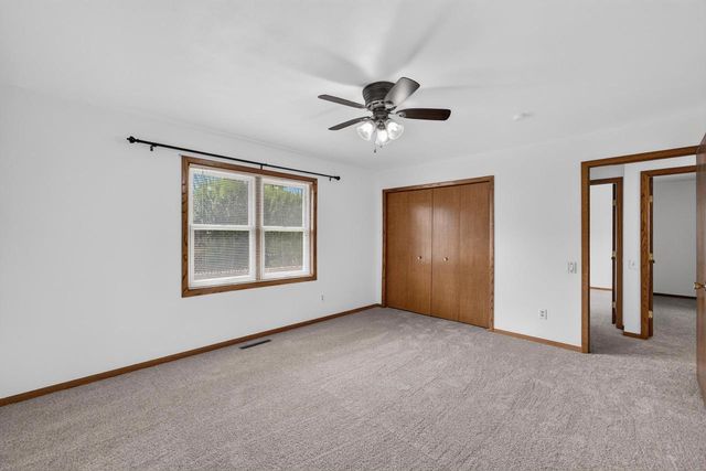 323 Santa Fe Trail, Waunakee, WI 53597