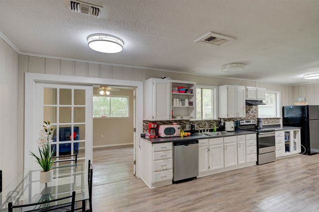 8545 Parkdale Drive, Shreveport, LA 71108