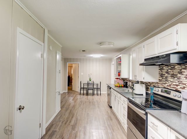 8545 Parkdale Drive, Shreveport, LA 71108