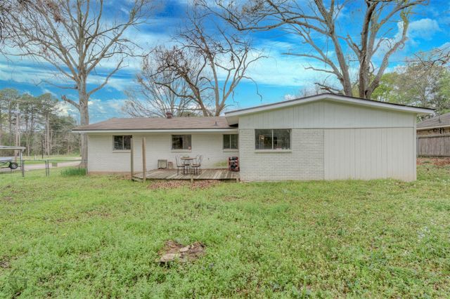 8545 Parkdale Drive, Shreveport, LA 71108