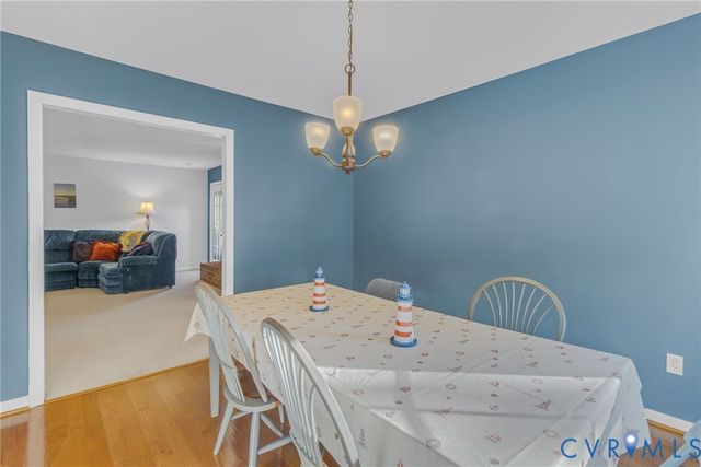 196 Matthews Cove Dr, Montross, VA 22520