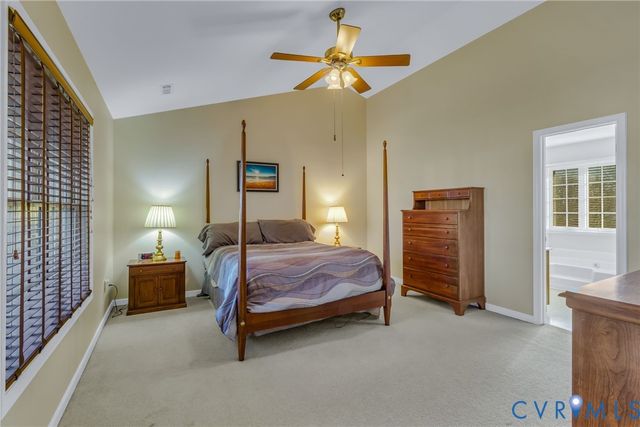 196 Matthews Cove Dr, Montross, VA 22520