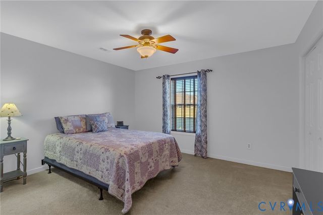 196 Matthews Cove Dr, Montross, VA 22520