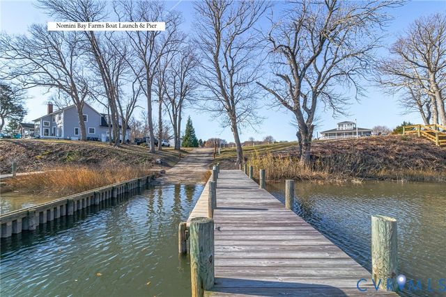 196 Matthews Cove Dr, Montross, VA 22520
