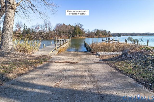 196 Matthews Cove Dr, Montross, VA 22520