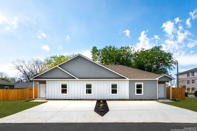 509-511 Hudson St, Seguin, TX 78155