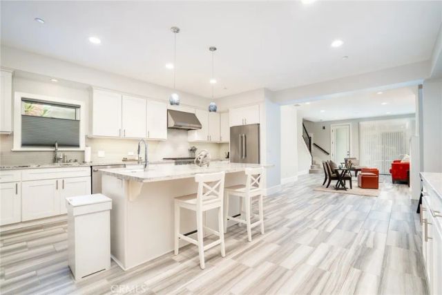 129 Dolphin, Seal Beach, CA 90740