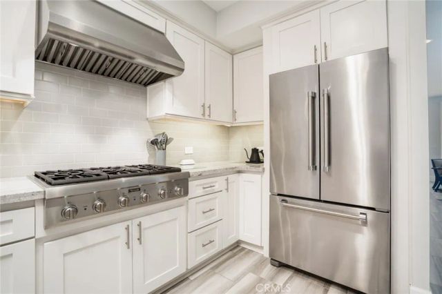 129 Dolphin, Seal Beach, CA 90740