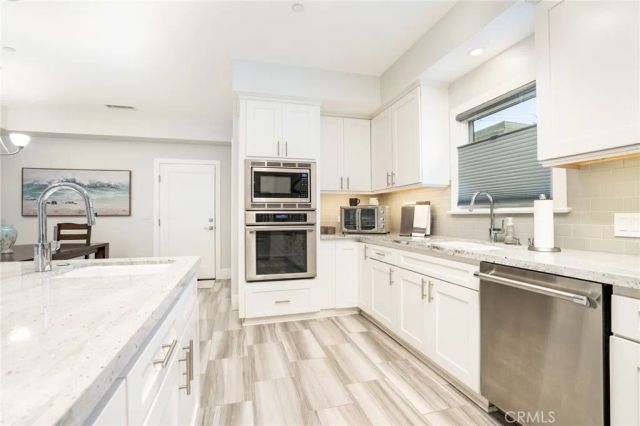 129 Dolphin, Seal Beach, CA 90740