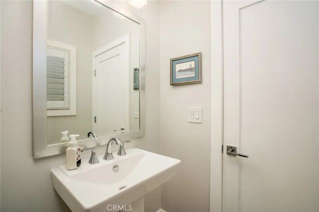 129 Dolphin, Seal Beach, CA 90740