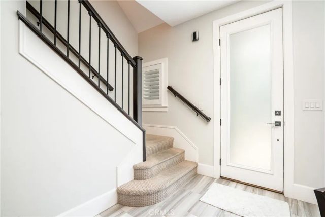 129 Dolphin, Seal Beach, CA 90740