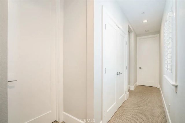 129 Dolphin, Seal Beach, CA 90740