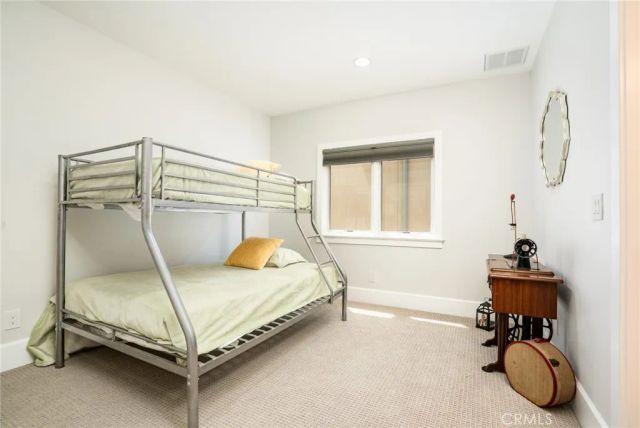 129 Dolphin, Seal Beach, CA 90740