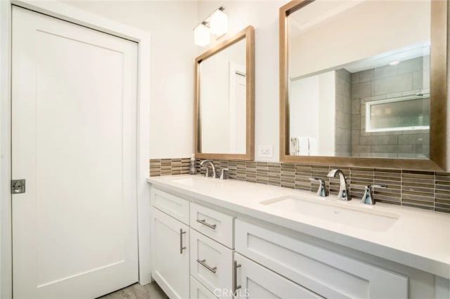 129 Dolphin, Seal Beach, CA 90740