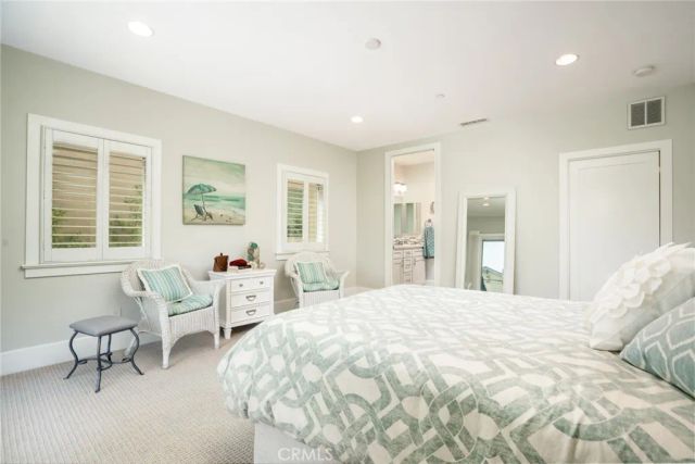 129 Dolphin, Seal Beach, CA 90740