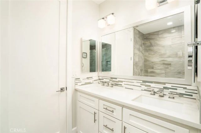 129 Dolphin, Seal Beach, CA 90740